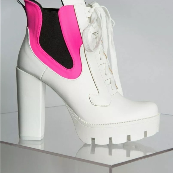 Bubble Gum Gamer Girl Boot - Picture 5 of 5